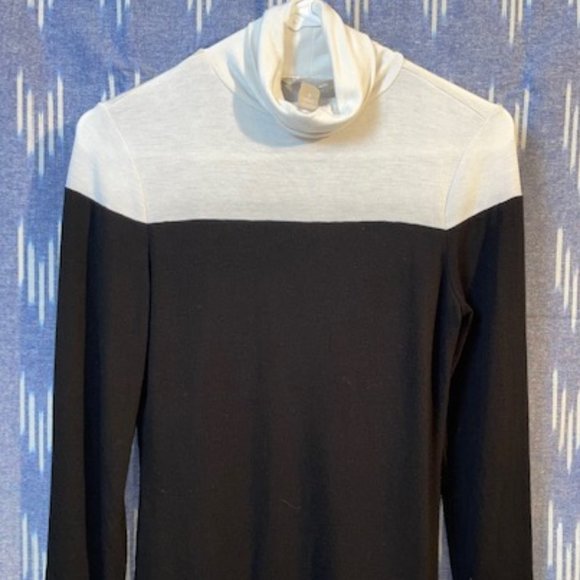 Banana Republic Tops - Banana Republic Super Soft Jersey Knit Tunic